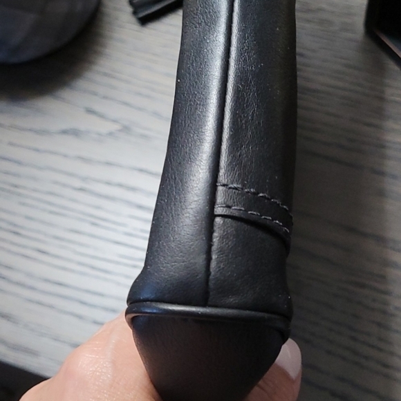 Coach black smooth leather wristlet/ clutch authentic - Picture 7 of 12